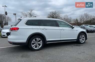 Универсал Volkswagen Passat Alltrack 2016 в 