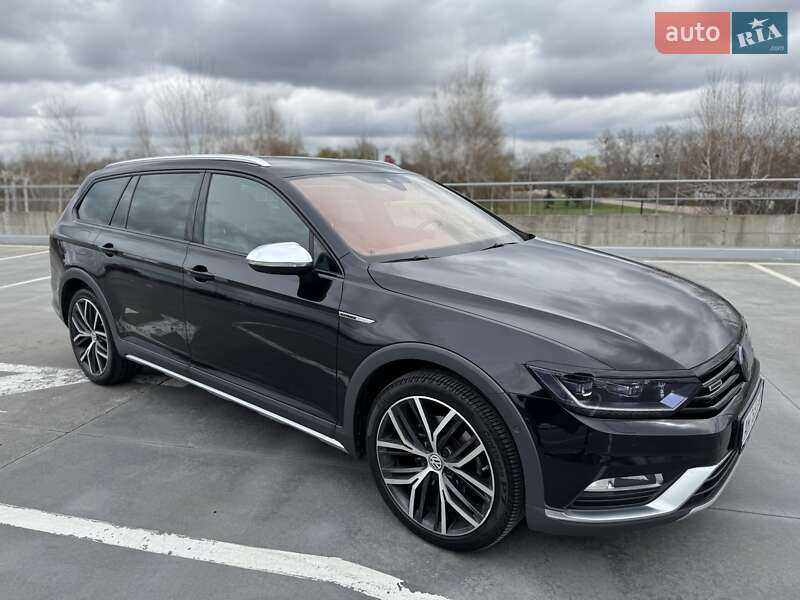 Универсал Volkswagen Passat Alltrack 2019 в Киеве фото 35 Универсал Volkswagen Passat Alltrack 2019 в Киеве