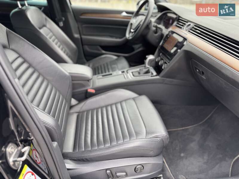 Универсал Volkswagen Passat Alltrack 2019 в Киеве фото 51 Универсал Volkswagen Passat Alltrack 2019 в Киеве