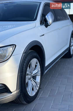 Універсал Volkswagen Passat Alltrack 2015 в 