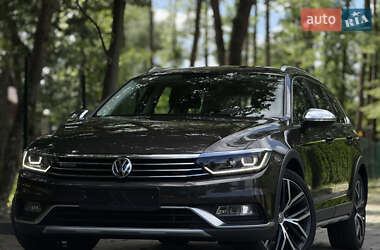Универсал Volkswagen Passat Alltrack 2018 в Дрогобыче
