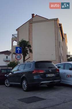 Універсал Volkswagen Passat Alltrack 2013 в  Універсал Volkswagen Passat Alltrack 2013 в