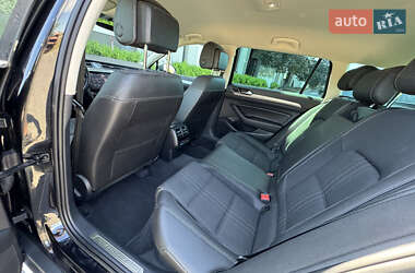 Универсал Volkswagen Passat Alltrack 2018 в 