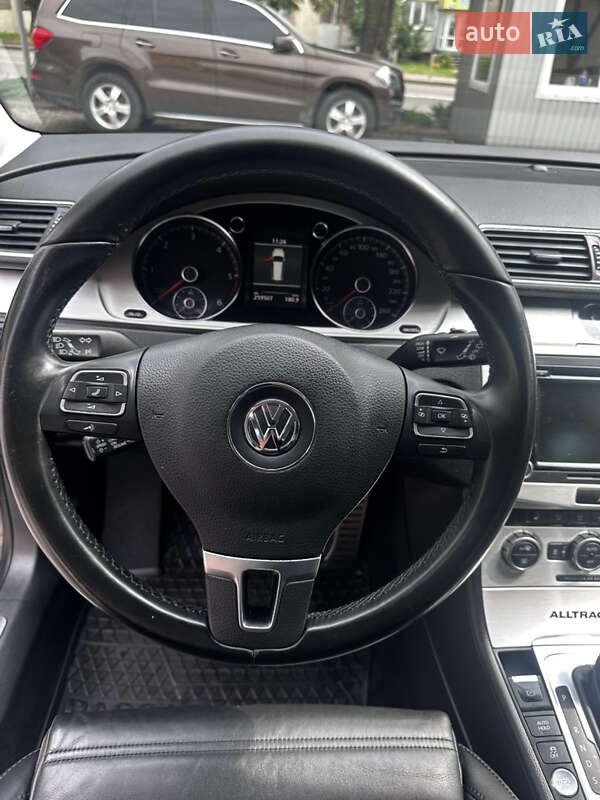 Универсал Volkswagen Passat Alltrack 2014 в Ровно
