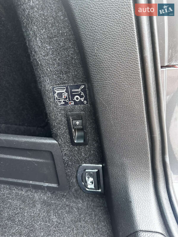 Универсал Volkswagen Passat Alltrack 2014 в Ровно