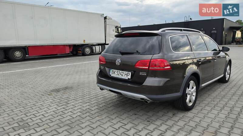 Универсал Volkswagen Passat Alltrack 2012 в Броварах