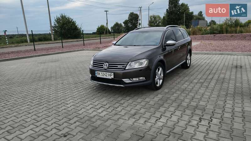 Volkswagen Passat Alltrack 2012
