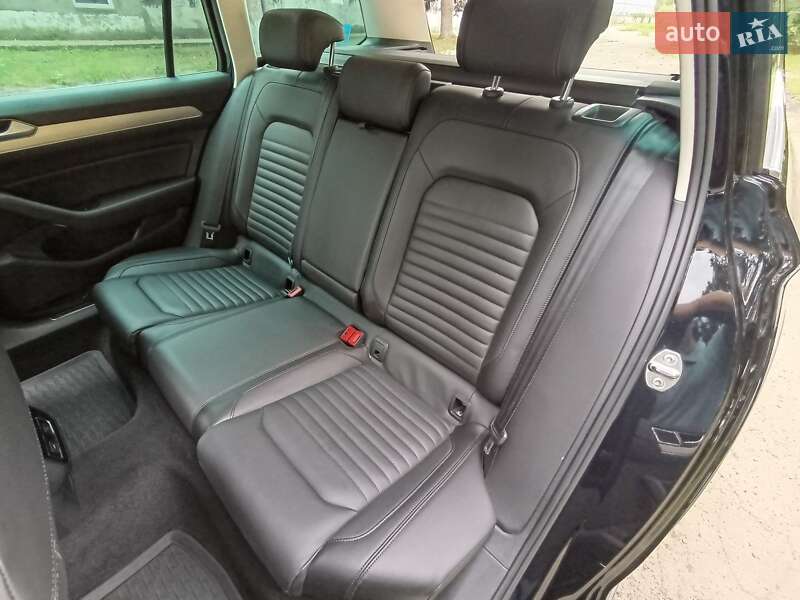 Универсал Volkswagen Passat Alltrack 2019 в Луцке