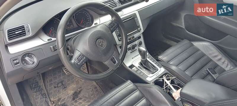 Універсал Volkswagen Passat Alltrack 2014 в Києві фото 12 Універсал Volkswagen Passat Alltrack 2014 в Києві