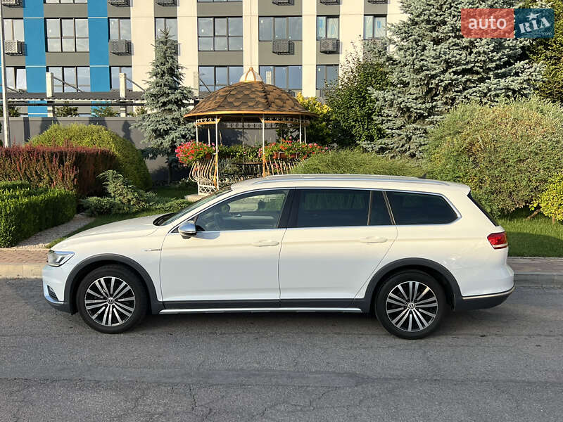 Універсал Volkswagen Passat Alltrack 2018 в Дніпрі