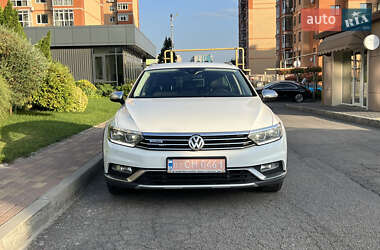 Универсал Volkswagen Passat Alltrack 2018 в 