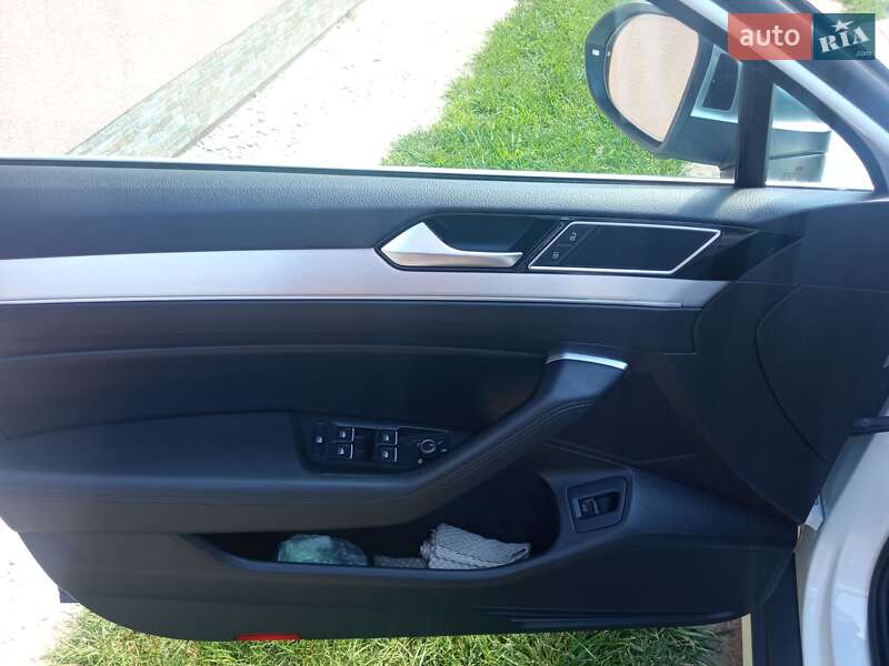 Універсал Volkswagen Passat Alltrack 2018 в Тячеві