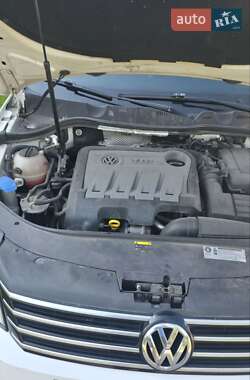 Універсал Volkswagen Passat Alltrack 2014 в  фото 4 Універсал Volkswagen Passat Alltrack 2014 в