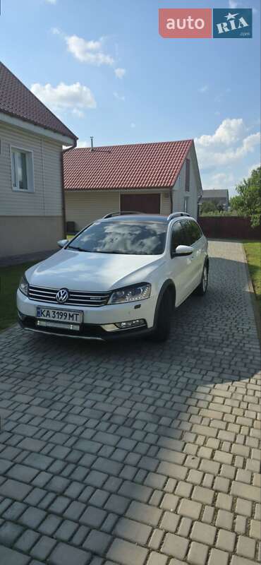 Універсал Volkswagen Passat Alltrack 2014 в Києві фото 19 Універсал Volkswagen Passat Alltrack 2014 в Києві