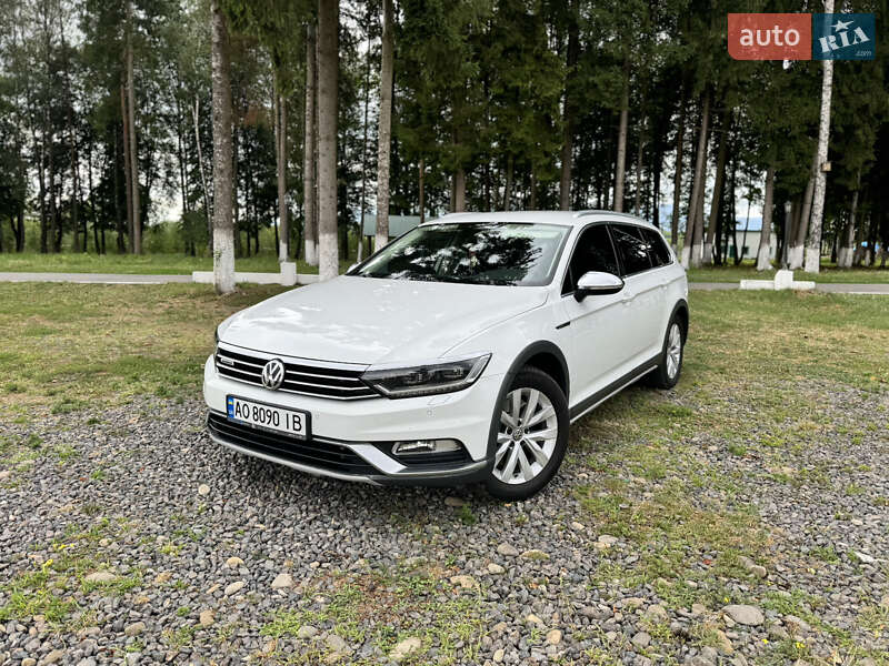 Універсал Volkswagen Passat Alltrack 2017 в Ужгороді