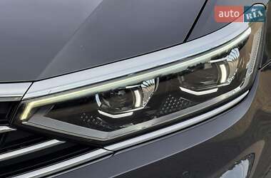 Універсал Volkswagen Passat Alltrack 2020 в 
