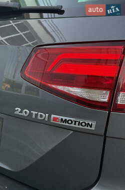 Универсал Volkswagen Passat Alltrack 2017 в 
