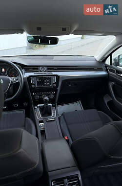 Универсал Volkswagen Passat Alltrack 2017 в 