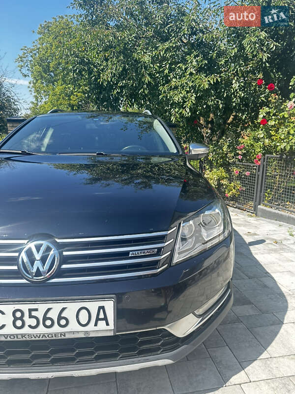 Универсал Volkswagen Passat Alltrack 2012 в Городке