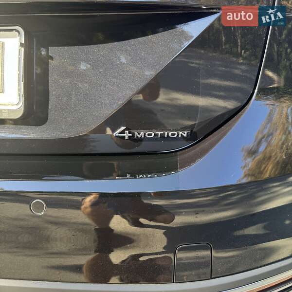 Универсал Volkswagen Passat Alltrack 2021 в Звягеле