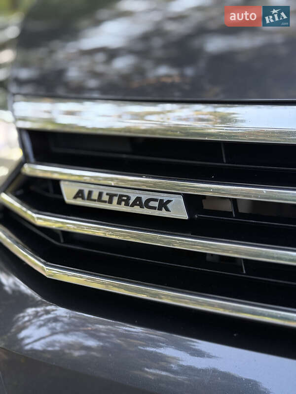 Универсал Volkswagen Passat Alltrack 2018 в Буче