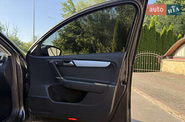 Универсал Volkswagen Passat Alltrack 2013 в 