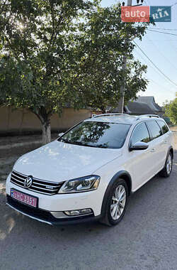 Універсал Volkswagen Passat Alltrack 2013 в Білгороді-Дністровському