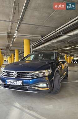 Универсал Volkswagen Passat Alltrack 2019 в Киеве