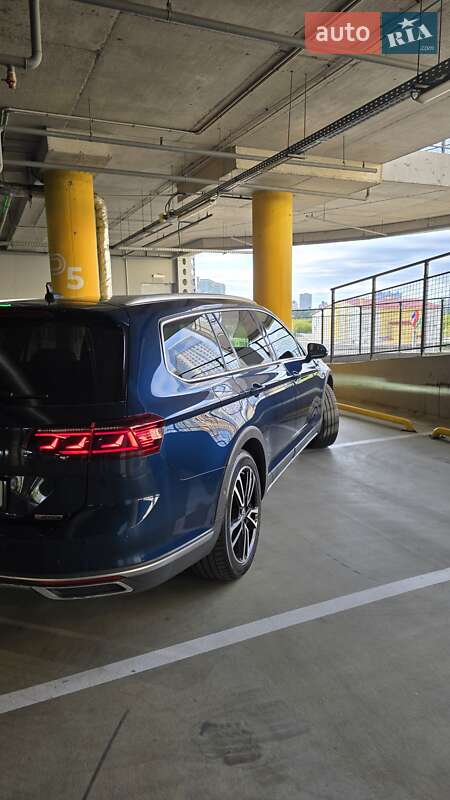 Универсал Volkswagen Passat Alltrack 2019 в Киеве