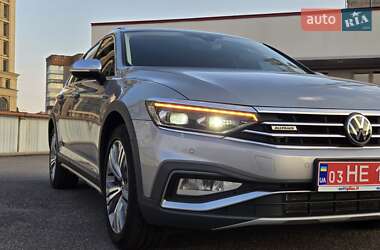 Универсал Volkswagen Passat Alltrack 2021 в 