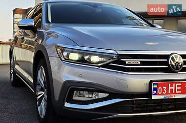 Универсал Volkswagen Passat Alltrack 2021 в 