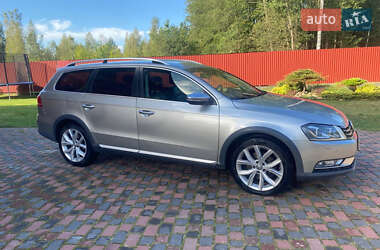 Універсал Volkswagen Passat Alltrack 2012 в Любомлі