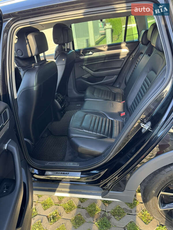 Универсал Volkswagen Passat Alltrack 2017 в Тернополе