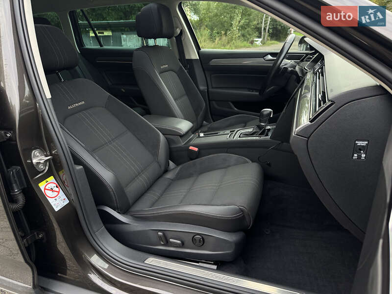 Универсал Volkswagen Passat Alltrack 2018 в Луцке