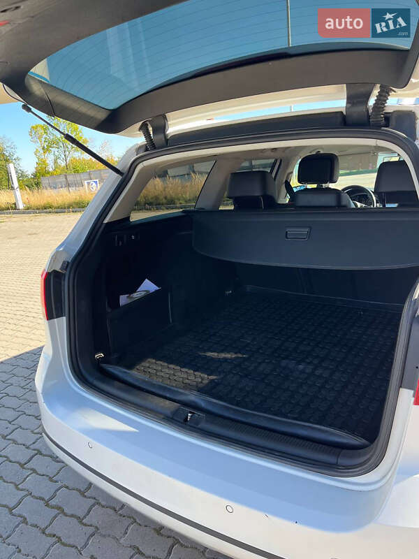 Универсал Volkswagen Passat Alltrack 2012 в Подгайцах