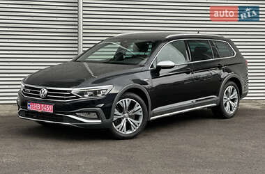 Универсал Volkswagen Passat Alltrack 2020 в 