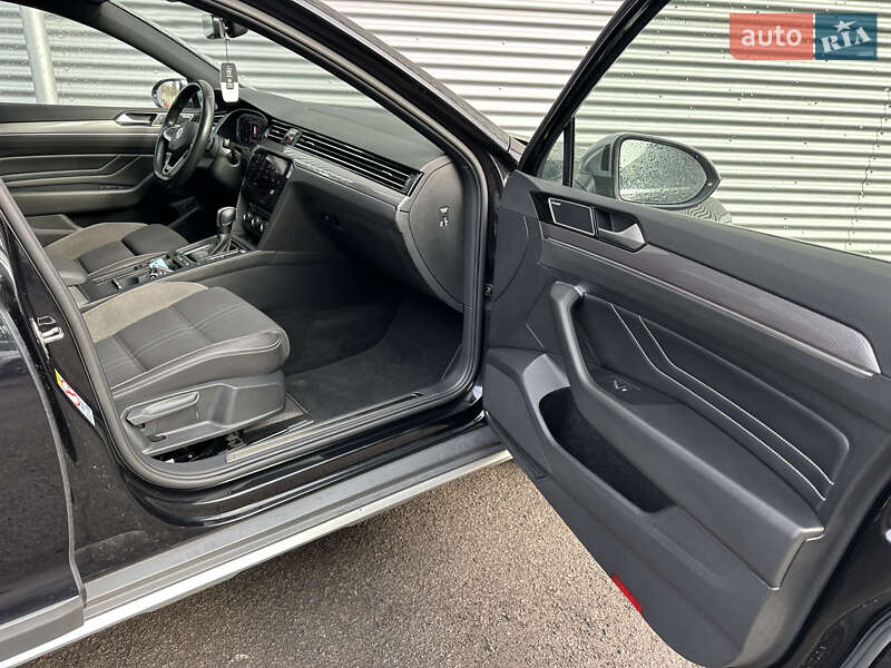 Универсал Volkswagen Passat Alltrack 2020 в Ровно