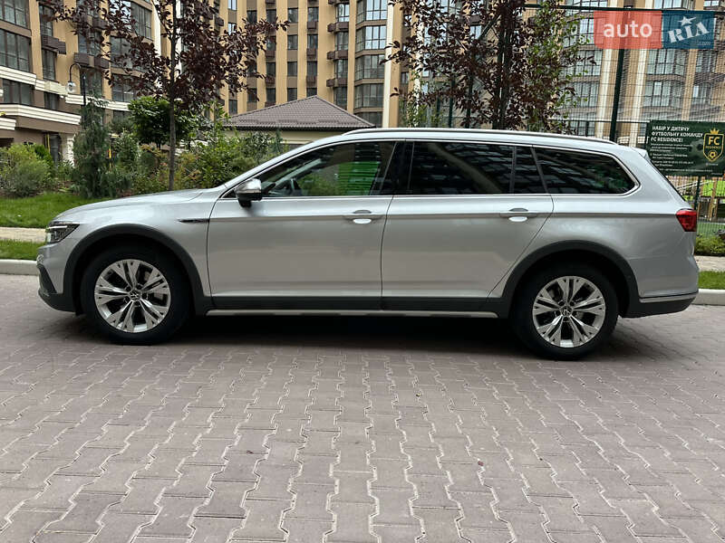 Универсал Volkswagen Passat Alltrack 2020 в Киеве фото 17 Универсал Volkswagen Passat Alltrack 2020 в Киеве