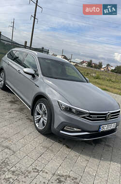 Универсал Volkswagen Passat Alltrack 2022 в 