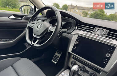 Універсал Volkswagen Passat Alltrack 2018 в 
