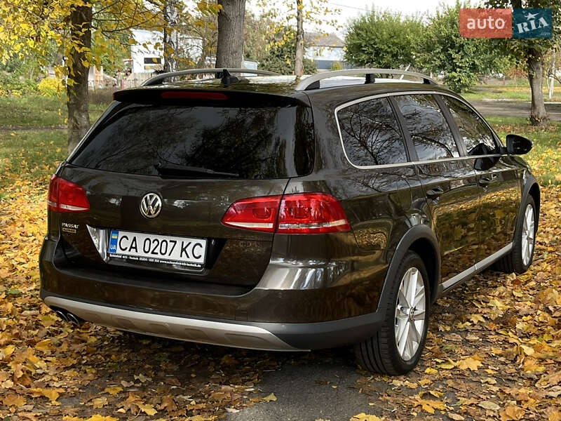 Универсал Volkswagen Passat Alltrack 2012 в Каменке