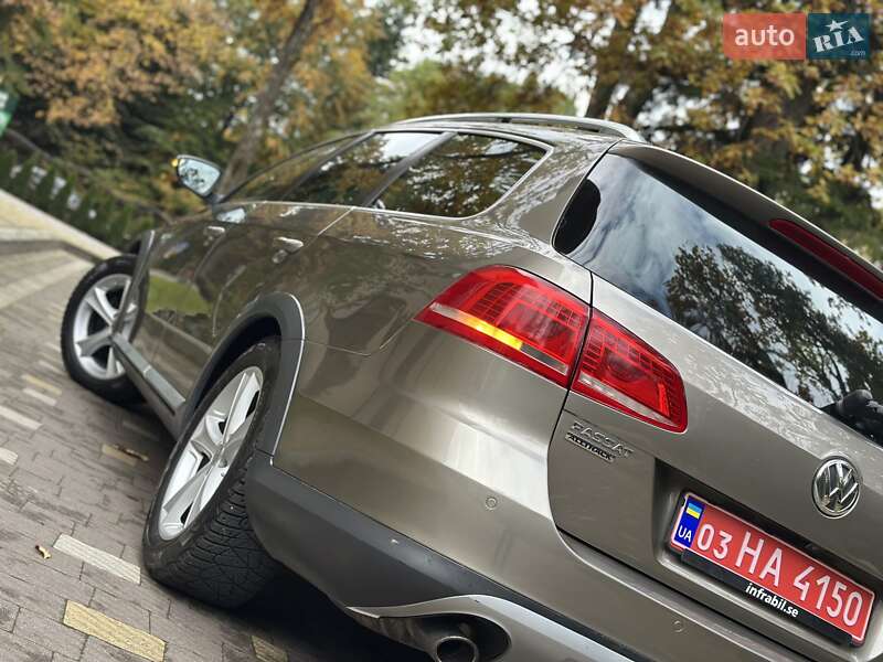 Универсал Volkswagen Passat Alltrack 2014 в Дрогобыче