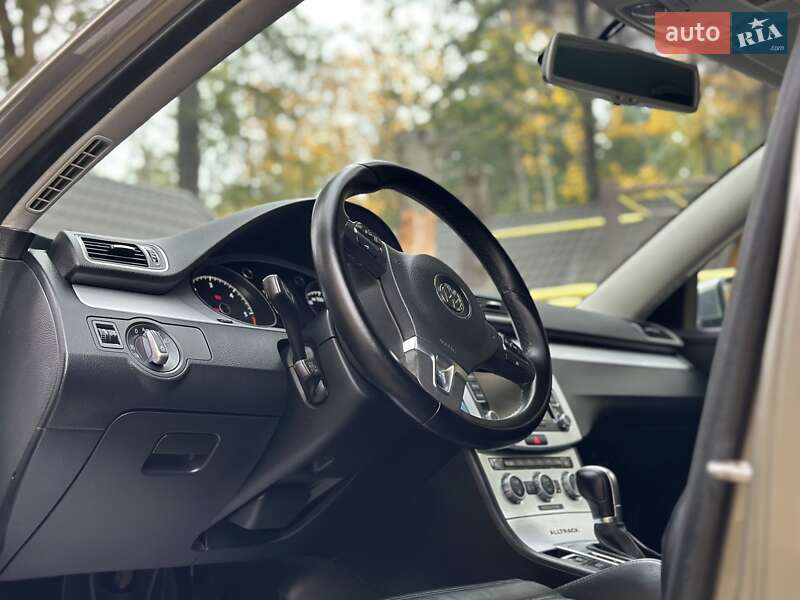 Универсал Volkswagen Passat Alltrack 2014 в Дрогобыче