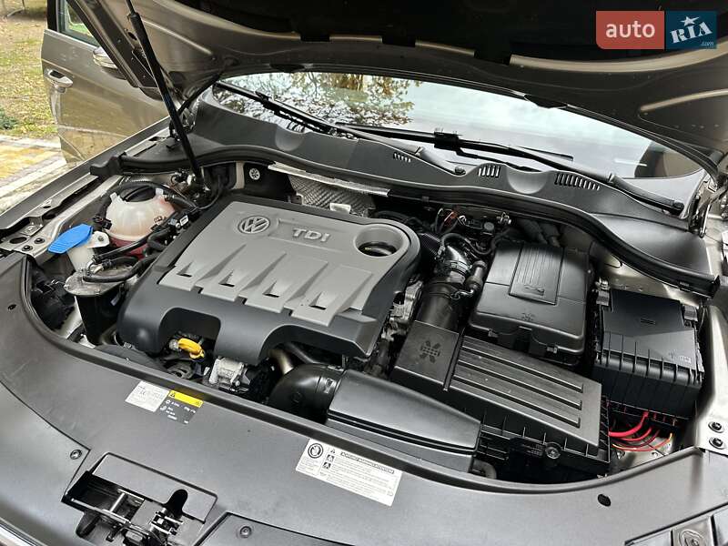 Универсал Volkswagen Passat Alltrack 2014 в Дрогобыче