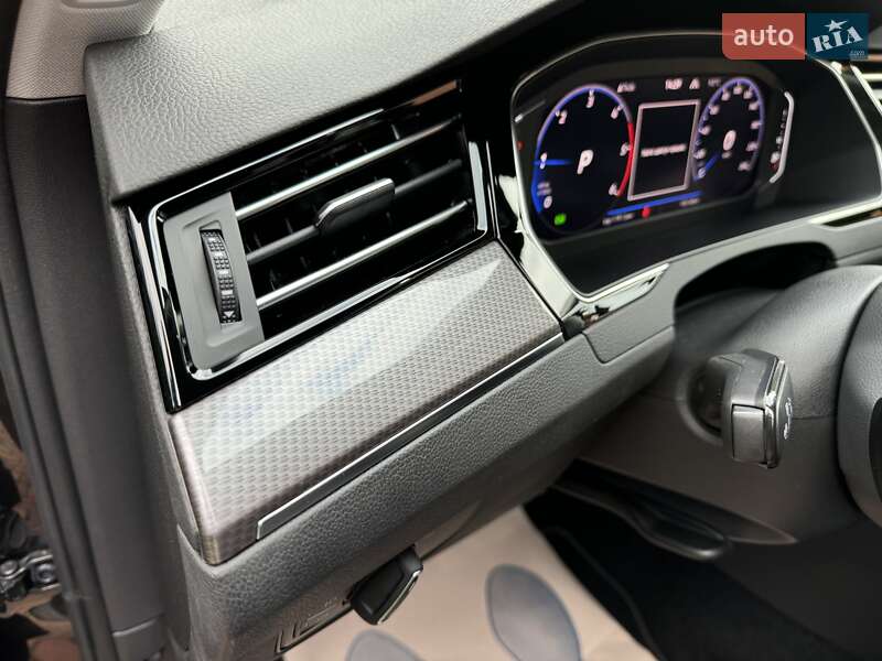 Универсал Volkswagen Passat Alltrack 2023 в Киеве фото 28 Универсал Volkswagen Passat Alltrack 2023 в Киеве