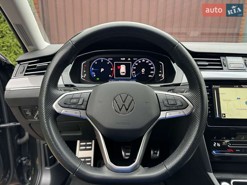 Универсал Volkswagen Passat Alltrack 2023 в Киеве фото 29 Универсал Volkswagen Passat Alltrack 2023 в Киеве