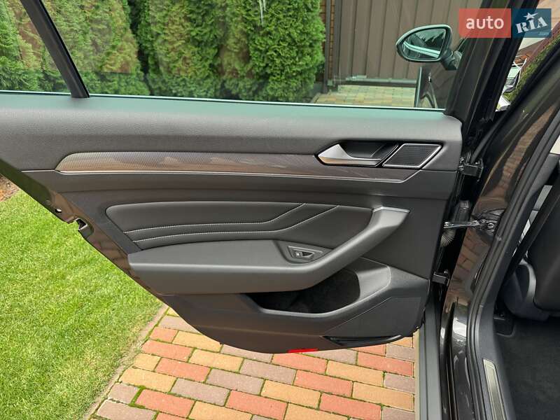 Универсал Volkswagen Passat Alltrack 2023 в Киеве фото 62 Универсал Volkswagen Passat Alltrack 2023 в Киеве