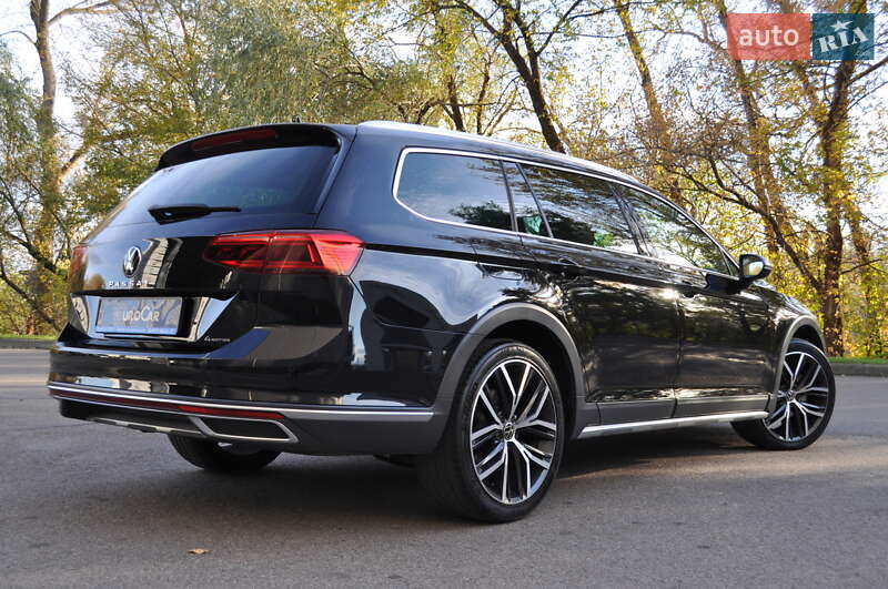 Универсал Volkswagen Passat Alltrack 2022 в Киеве