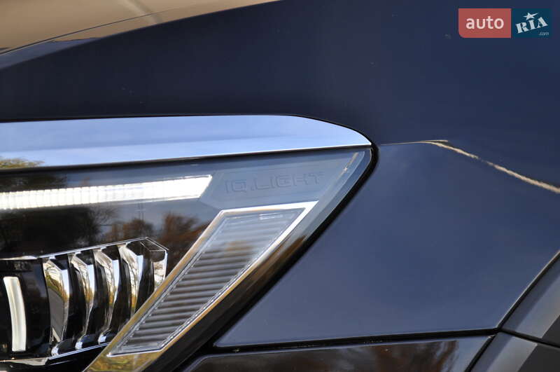 Универсал Volkswagen Passat Alltrack 2022 в Киеве