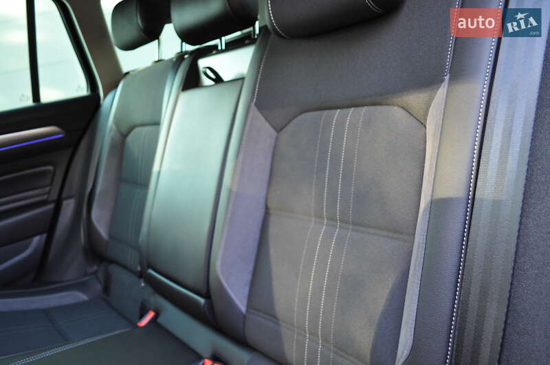 Универсал Volkswagen Passat Alltrack 2022 в Киеве